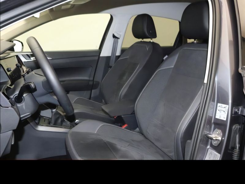Gebraucht VW Polo Style 95 PS (69 kW) 2024 Grau Limousine