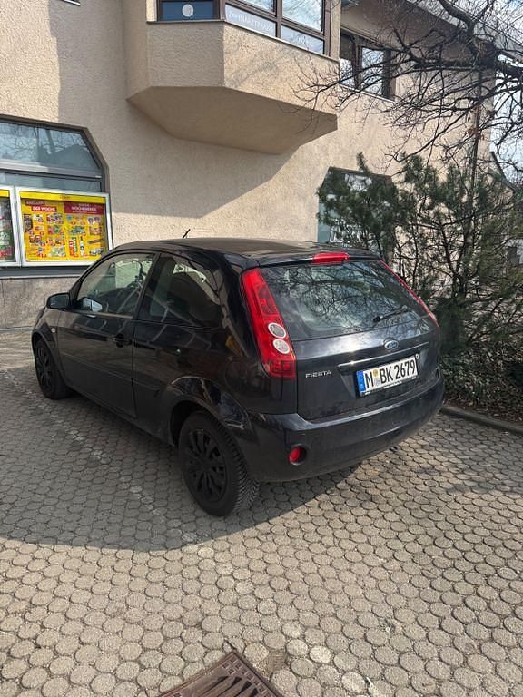 Gebraucht Ford Fiesta 69 PS (50 kW) 2008 Schwarz Kleinwagen