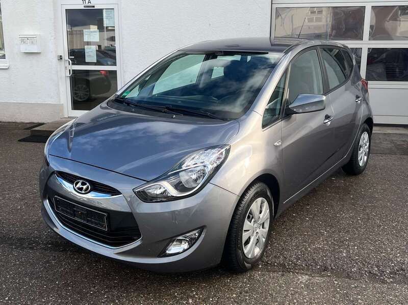 Steel gray / met Gebraucht 2014 Hyundai ix20 Edition Van / Kleinbus | 10.780 € (Fairer Preis) - Bild 1/4