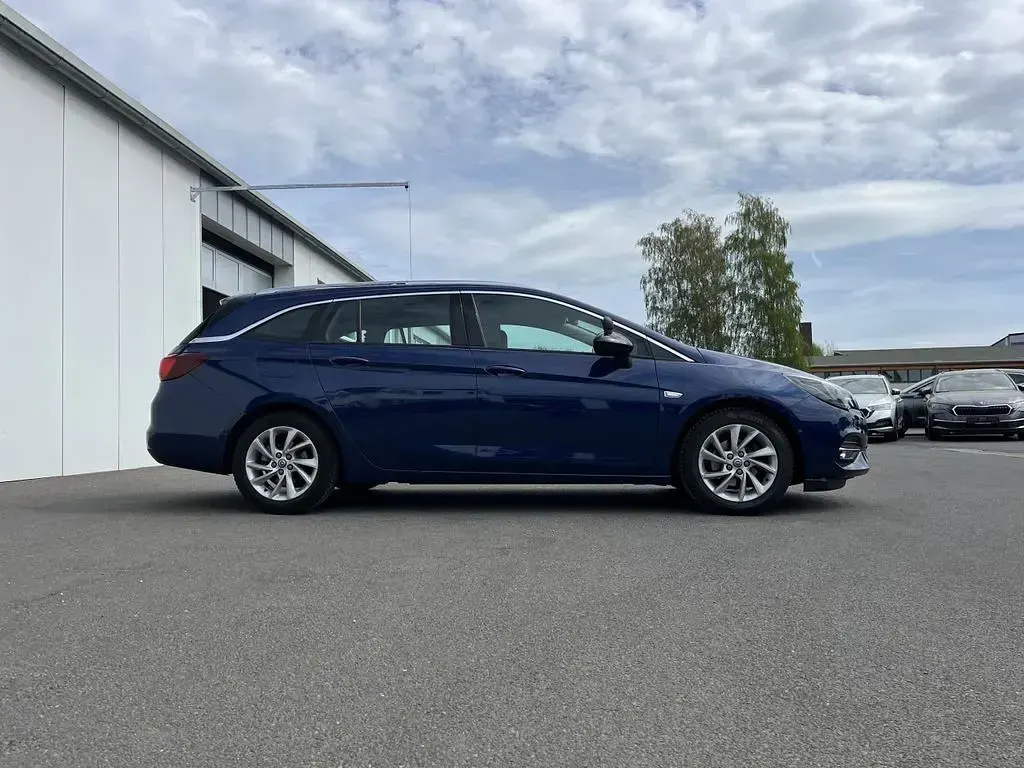 Gebraucht Opel Astra Business 122 PS (89 kW) 2022 Nautic blau Kleinwagen