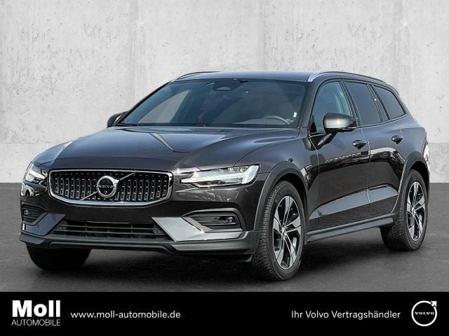 Grau Gebraucht 2024 Volvo V60 CC Plus Kombi | 39.900 € (Superpreis) - Bild 1/4
