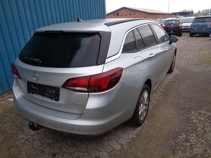 Gebraucht Opel Astra Edition 150 PS (110 kW) 2016 Grau Kombi