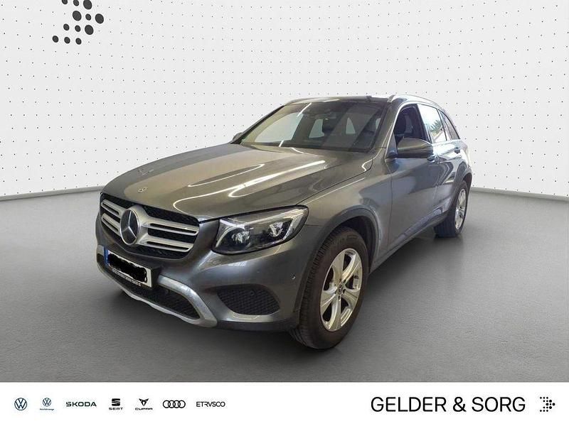 Grau Gebraucht 2017 Mercedes GLC250 SUV | 28.990 € (Fairer Preis) - Bild 1/2