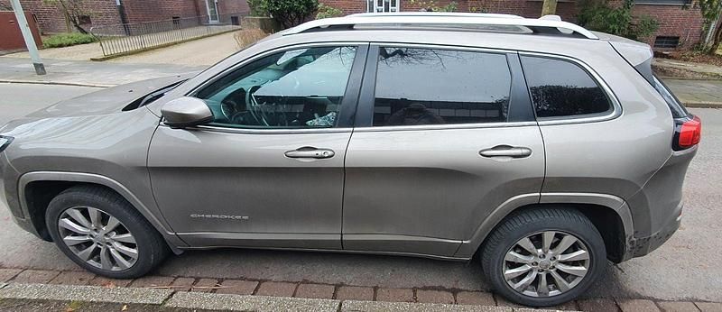 Gebraucht Jeep Cherokee Overland 200 PS (147 kW) 2017 Andere farben SUV
