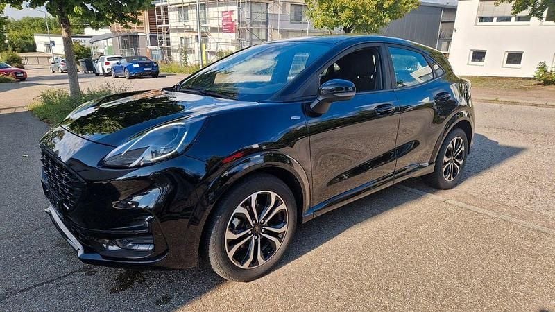 Gebraucht Ford Puma Titanium 125 PS (91 kW) 2023 Schwarz SUV