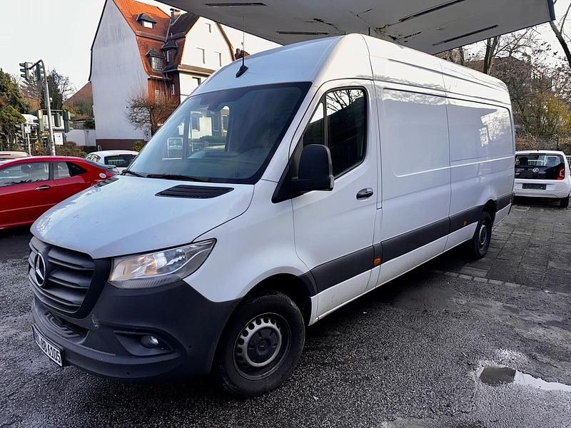 Weiß Gebraucht 2023 Mercedes Sprinter Van | 23.900 € (Fairer Preis) - Bild 1/4