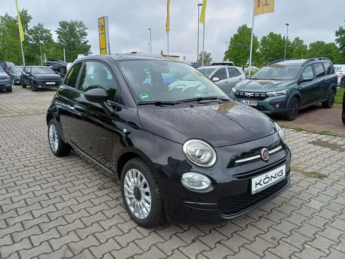 Gebraucht Fiat 500 69 PS (50 kW) 2024 Vesuvioschwarz Kleinwagen