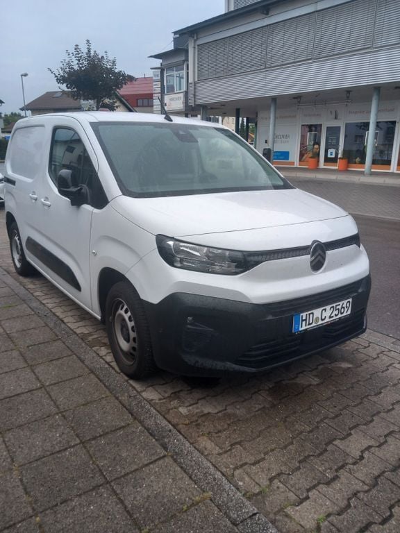 Weiß Gebraucht 2024 Citroën Berlingo Van / Kleinbus | 18.500 € (Superpreis) - Bild 1/4