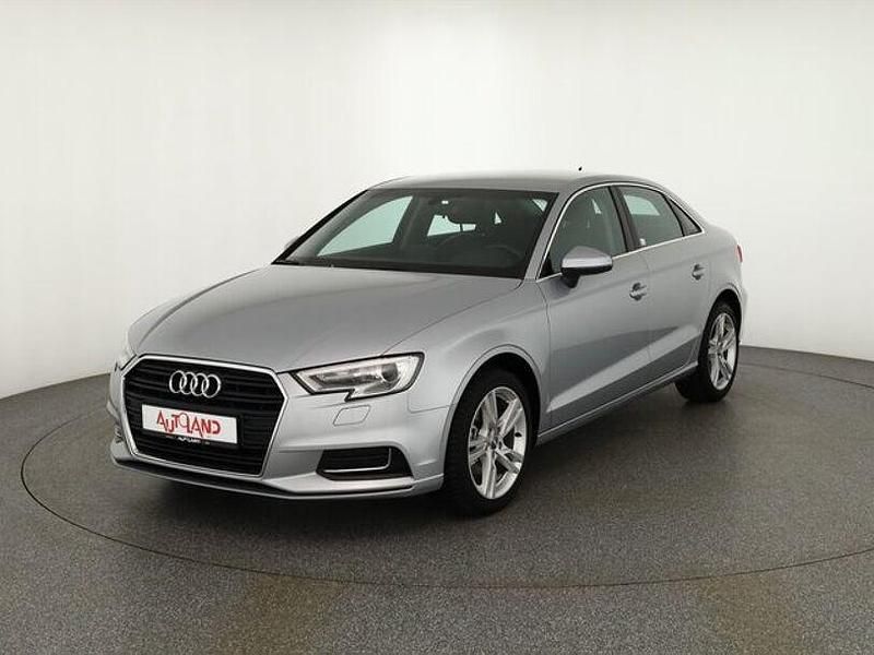 Gebraucht Audi A3 Design 116 PS (85 kW) 2019 Silber Limousine