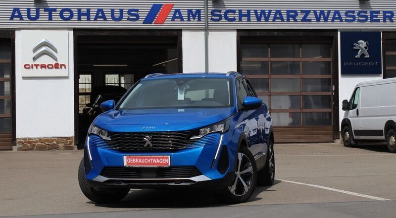 Blau Gebraucht 2021 Peugeot 3008 Allure SUV | 19.470 € - Bild 1/4