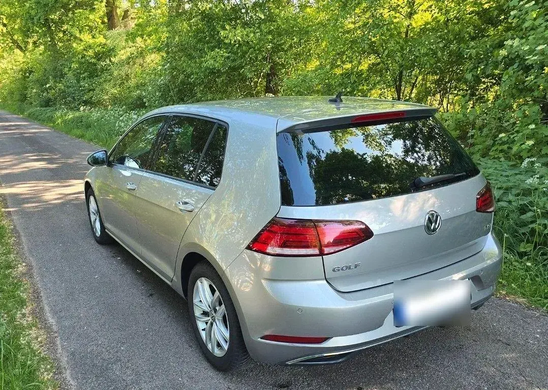 Gebraucht VW Golf VII 125 PS (91 kW) 2017 Grau Limousine
