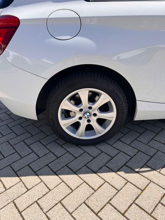 Gebraucht BMW 114 102 PS (75 kW) 2012 Schwarz Kleinwagen