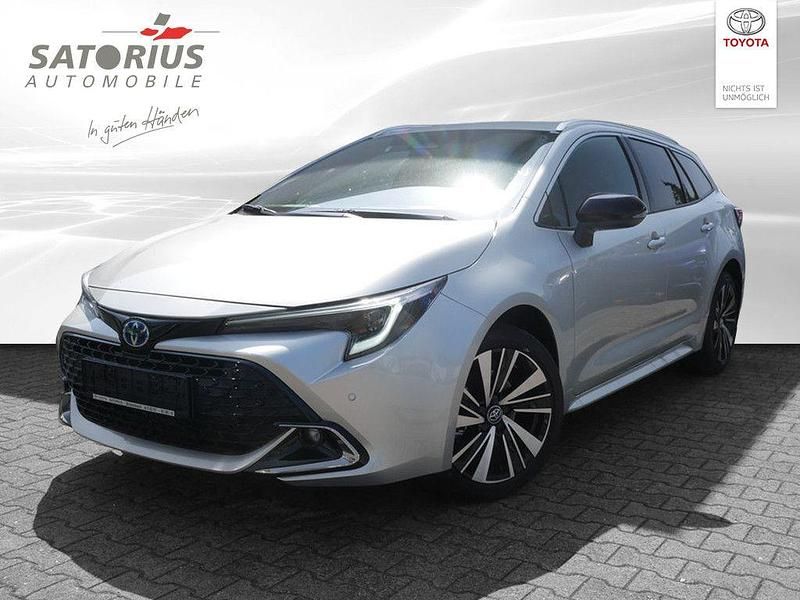 Silber Neu 2025 Toyota Corolla Kombi | 40.500 € - Bild 1/4