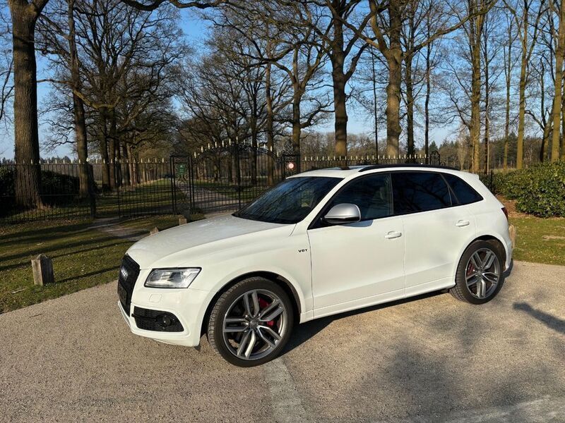 Gletscherweiß metallic Gebraucht 2015 Audi SQ5 Sport SUV | 22.399 € (Etwas zu teuer) - Bild 1/4