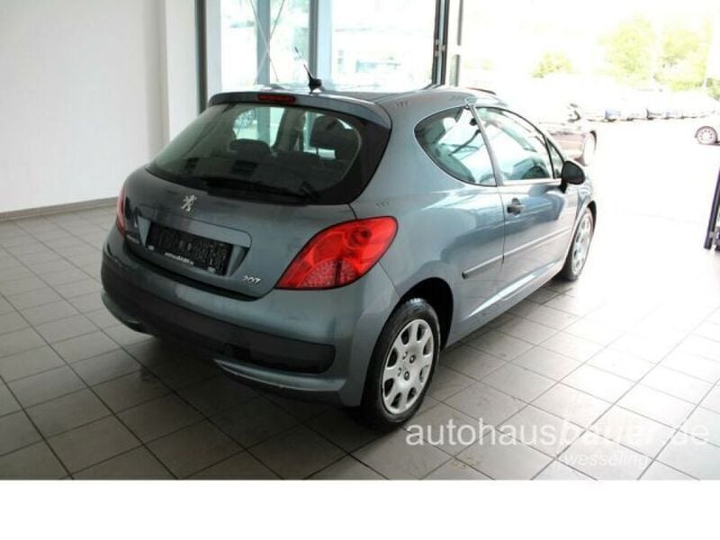 Gebraucht Peugeot 207 Filou 95 PS (69 kW) 2008 Grau metallic Limousine