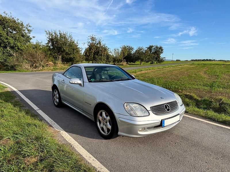 Silber Gebraucht 2003 Mercedes SLK200 Cabrio | 1.750 € (Guter Preis) - Bild 1/4