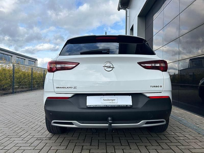 Gebraucht Opel Grandland X 177 PS (130 kW) 2019 Weiß SUV