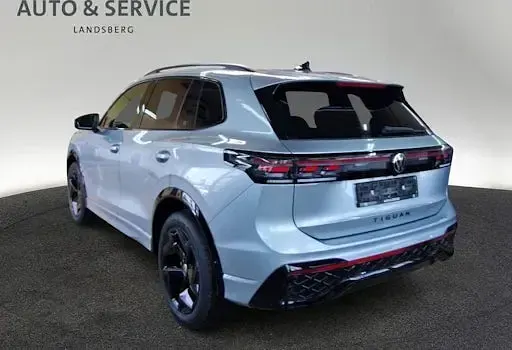 Neu VW Tiguan R-line 150 PS (110 kW) 2026 Oyster silver metallic SUV