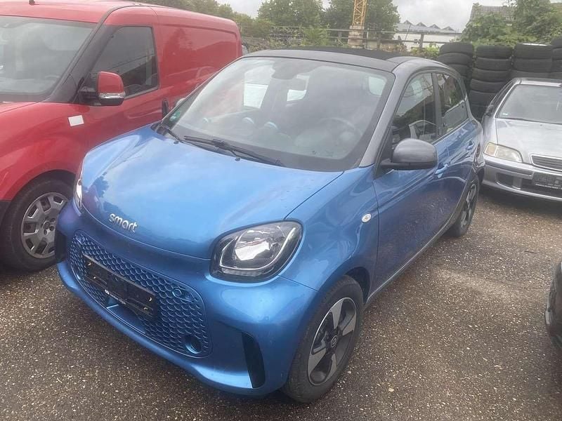 Blau Gebraucht 2021 Smart ForFour Electric Drive Kleinwagen | 8.950 € (Guter Preis) - Bild 1/4