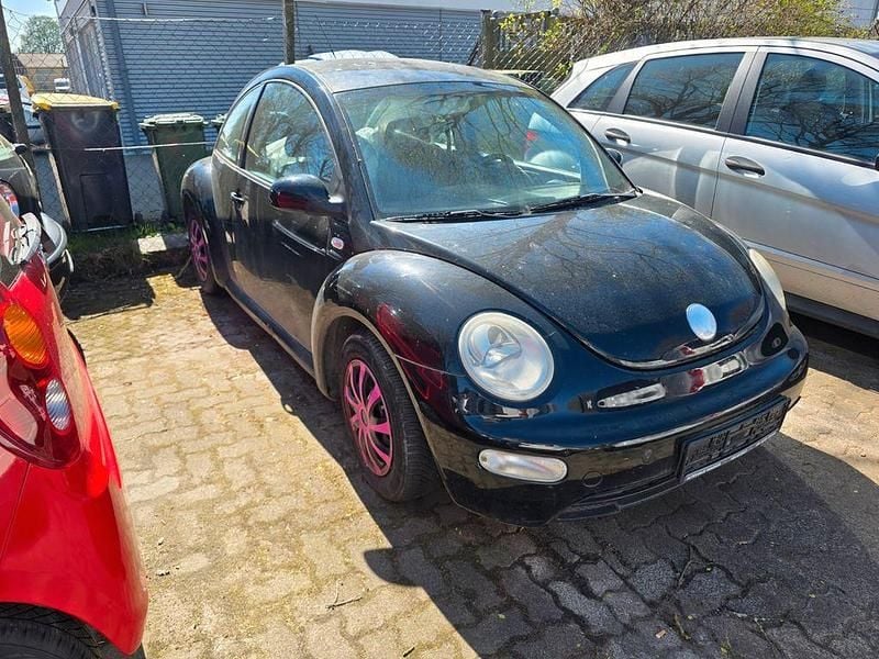 Second-hand VW Beetle 102 CP (75 kW) 2003 Negru Hatchback