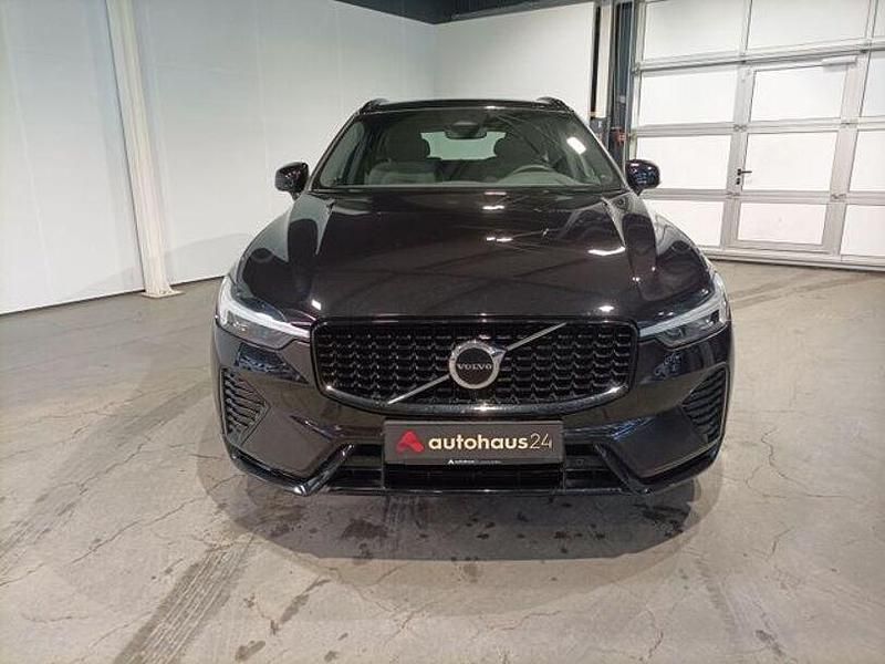Gebraucht Volvo XC60 Plus 197 PS (144 kW) 2022 Schwarz SUV