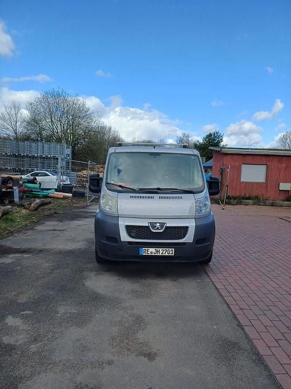 Gebraucht Peugeot Boxer 131 PS (96 kW) 2012 Silber Van