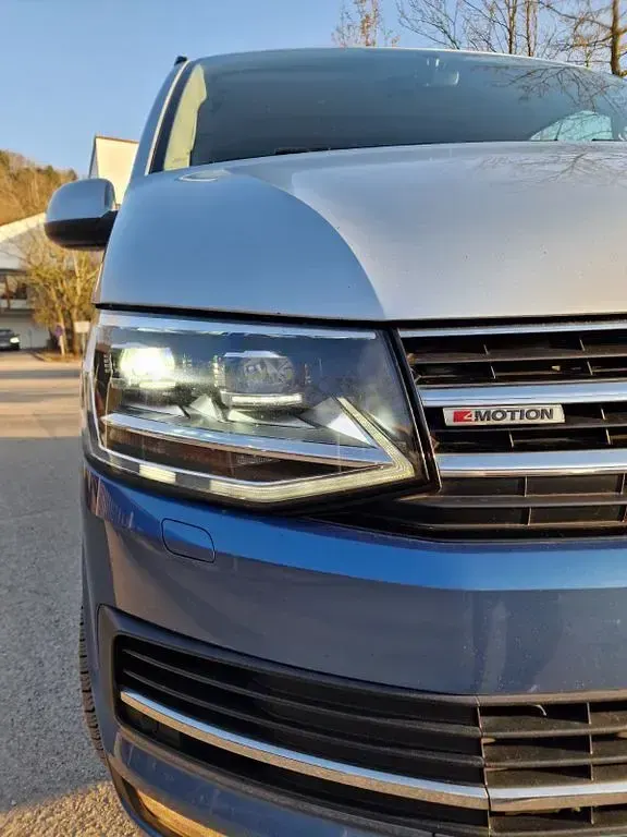 Gebraucht VW Multivan Generation Six 150 PS (110 kW) 2017 Blau Van / Kleinbus