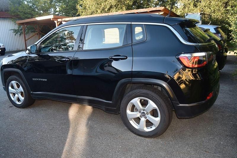 Gebraucht Jeep Compass Longitude 140 PS (102 kW) 2018 Schwarz SUV