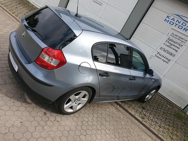 Gebraucht BMW 116 116 PS (85 kW) 2005 Grau Kleinwagen
