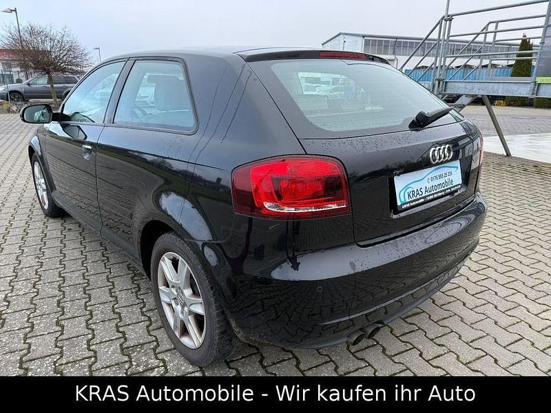 Gebraucht Audi A3 Attraction 125 PS (91 kW) 2010 Schwarz Kleinwagen