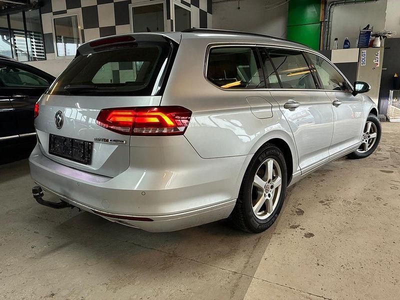 Gebraucht VW Passat 190 PS (139 kW) 2015 Silber Kombi