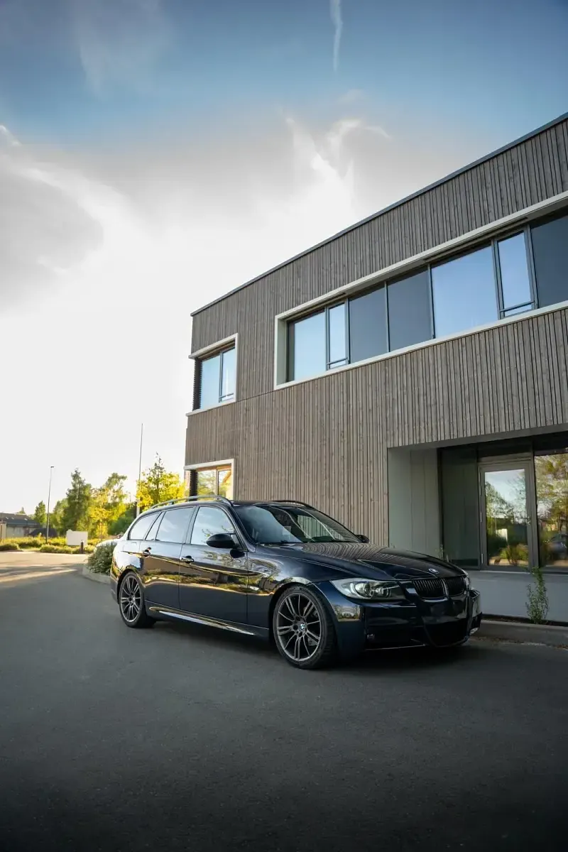Gebraucht BMW 320 163 PS (119 kW) 2007 Blau Kombi