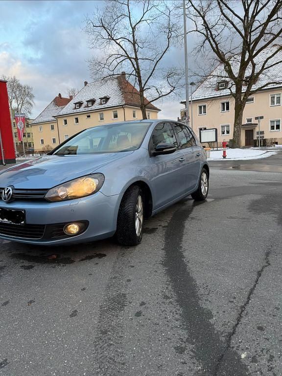 Gebraucht VW Golf VI Style 86 PS (63 kW) 2011 Blau Kleinwagen