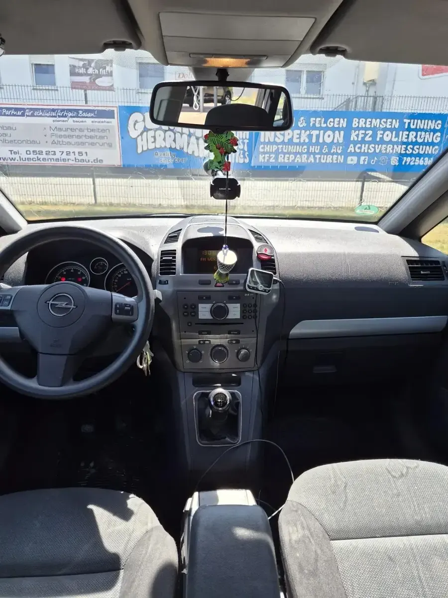 Gebraucht Opel Zafira 155 PS (114 kW) 2007 Grau Van / Kleinbus