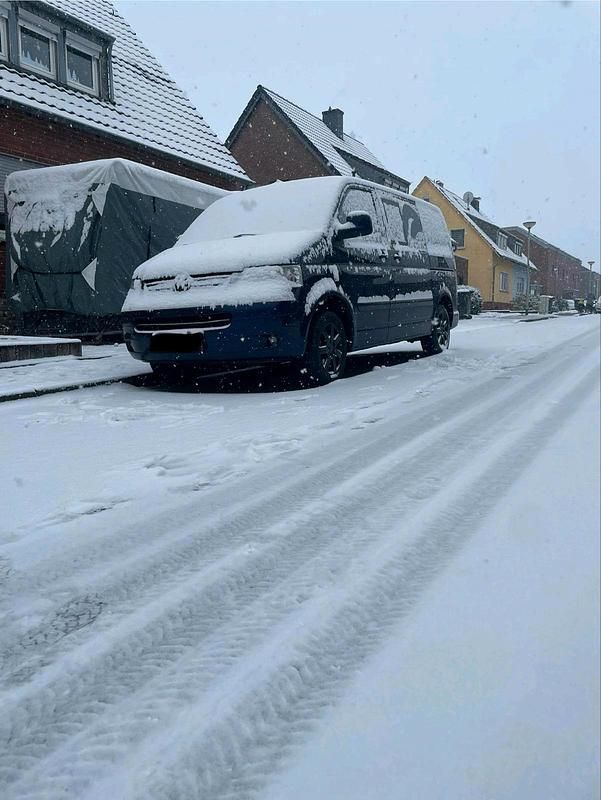 Gebraucht VW Multivan 174 PS (127 kW) 2008 Blau Van