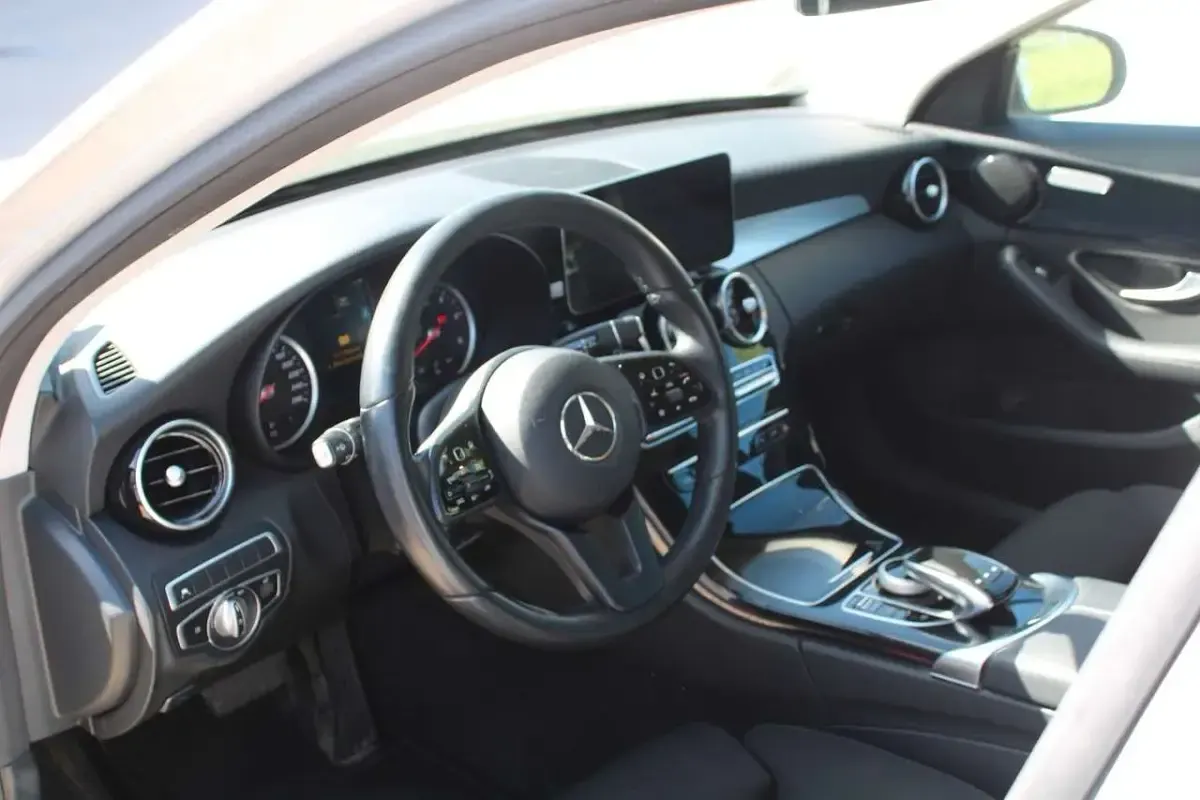 Second-hand Mercedes C220 194 CP (142 kW) 2020 Argintiu Break
