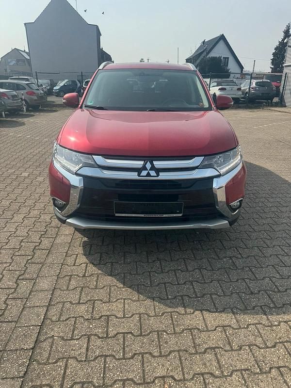 Gebraucht Mitsubishi Outlander 2017 Rot SUV