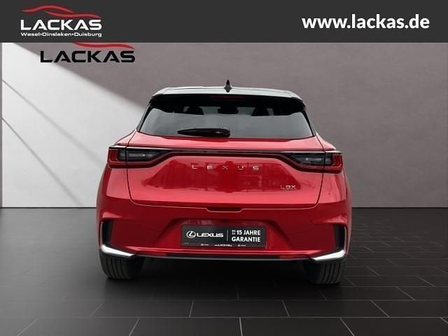 Neu Lexus LBX 136 PS (100 kW) 2025 Metallic SUV