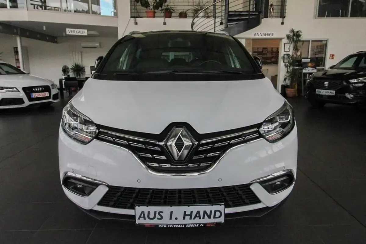 Gebraucht Renault Grand Scénic IV Intens 158 PS (116 kW) 2021 Weiß Van / Kleinbus