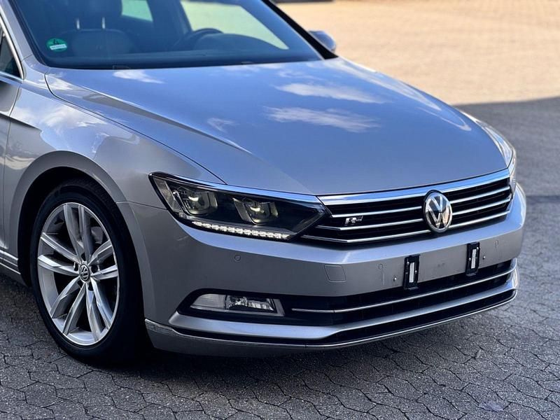 Gebraucht VW Passat R-line 190 PS (139 kW) 2016 Grau Kombi
