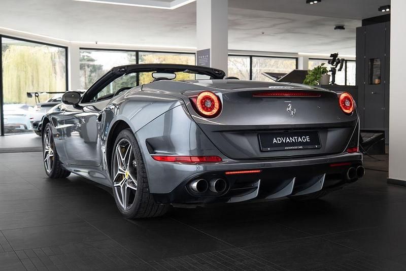 Gebraucht Ferrari California 560 PS (411 kW) 2016 Grau Cabrio