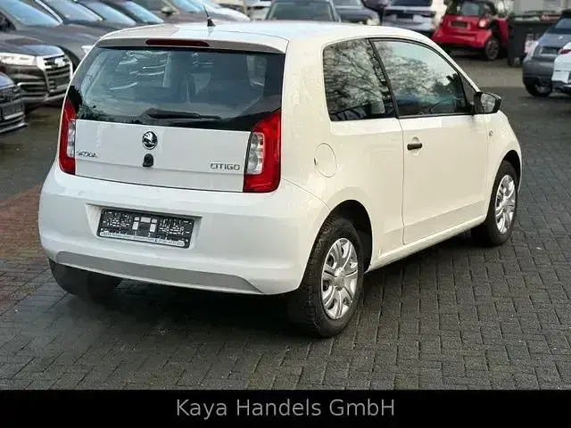 Używany Skoda Citigo Active 60 KM (44 kW) 2012 Biały Hatchback
