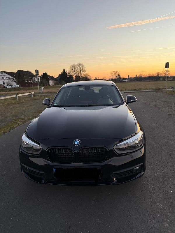 Gebraucht BMW 116 Advantage 109 PS (80 kW) 2017 Schwarz Kleinwagen