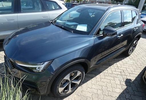 Neu Volvo XC40 Ultra 163 PS (119 kW) 2025 Denim blue (blau) SUV