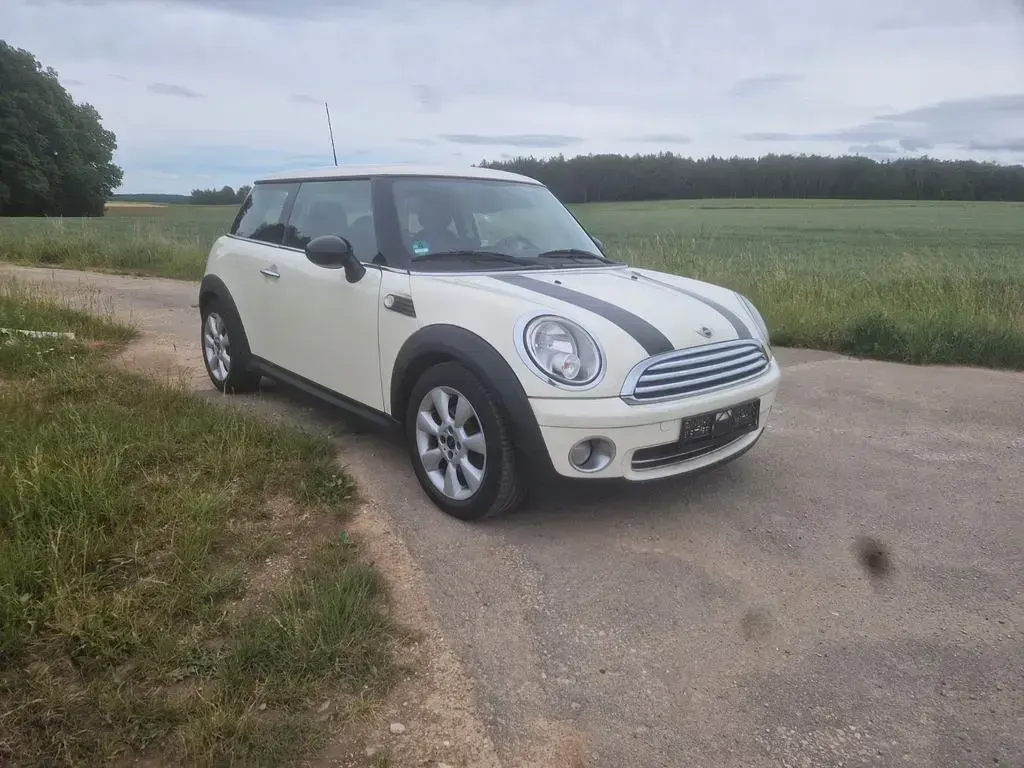 Gebraucht Mini ONE 75 PS (55 kW) 2009 Weiß Kleinwagen