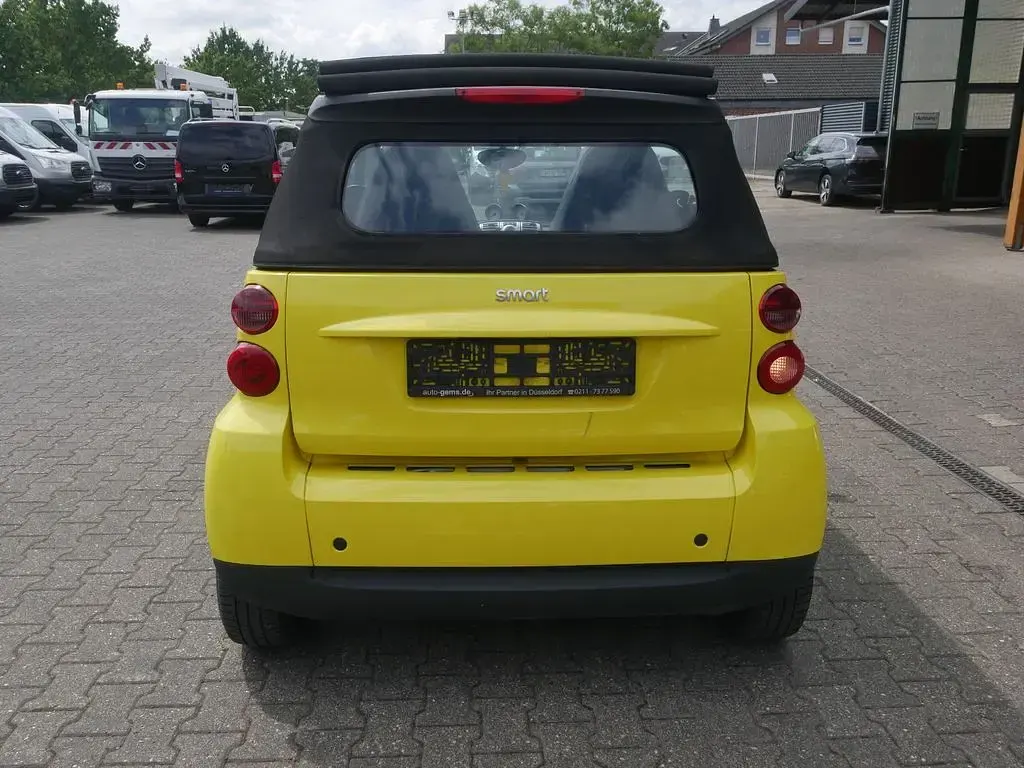 Gebraucht Smart ForTwo Cabrio Passion 71 PS (52 kW) 2008 Gelb Cabrio