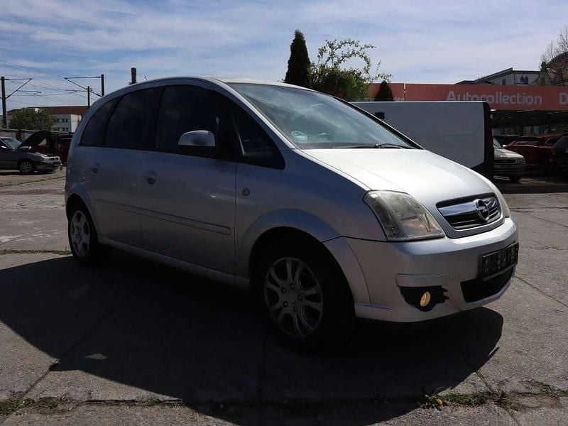 Second-hand Opel Meriva 90 CP (66 kW) 2007 Argintiu Monovolum