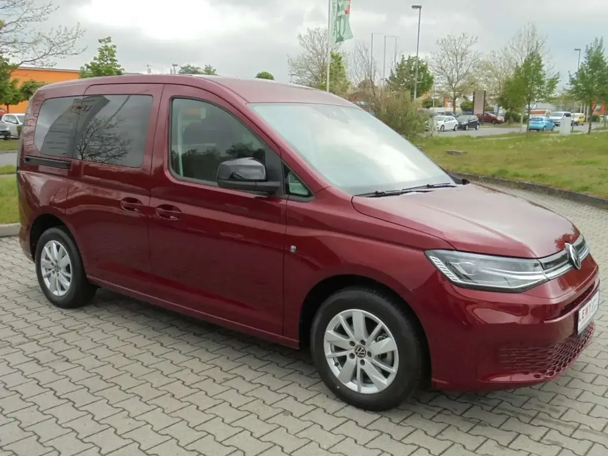 Gebraucht VW Caddy Life 102 PS (75 kW) 2024 Rot Van / Kleinbus