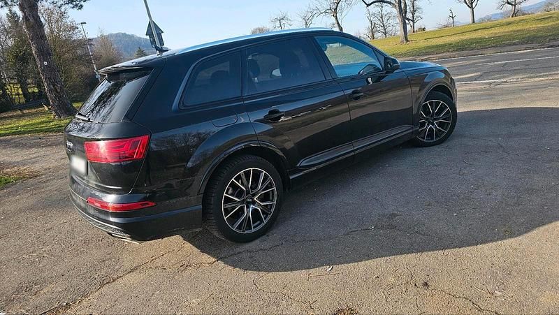Gebraucht Audi Q7 Ambiente 272 PS (200 kW) 2016 Schwarz SUV