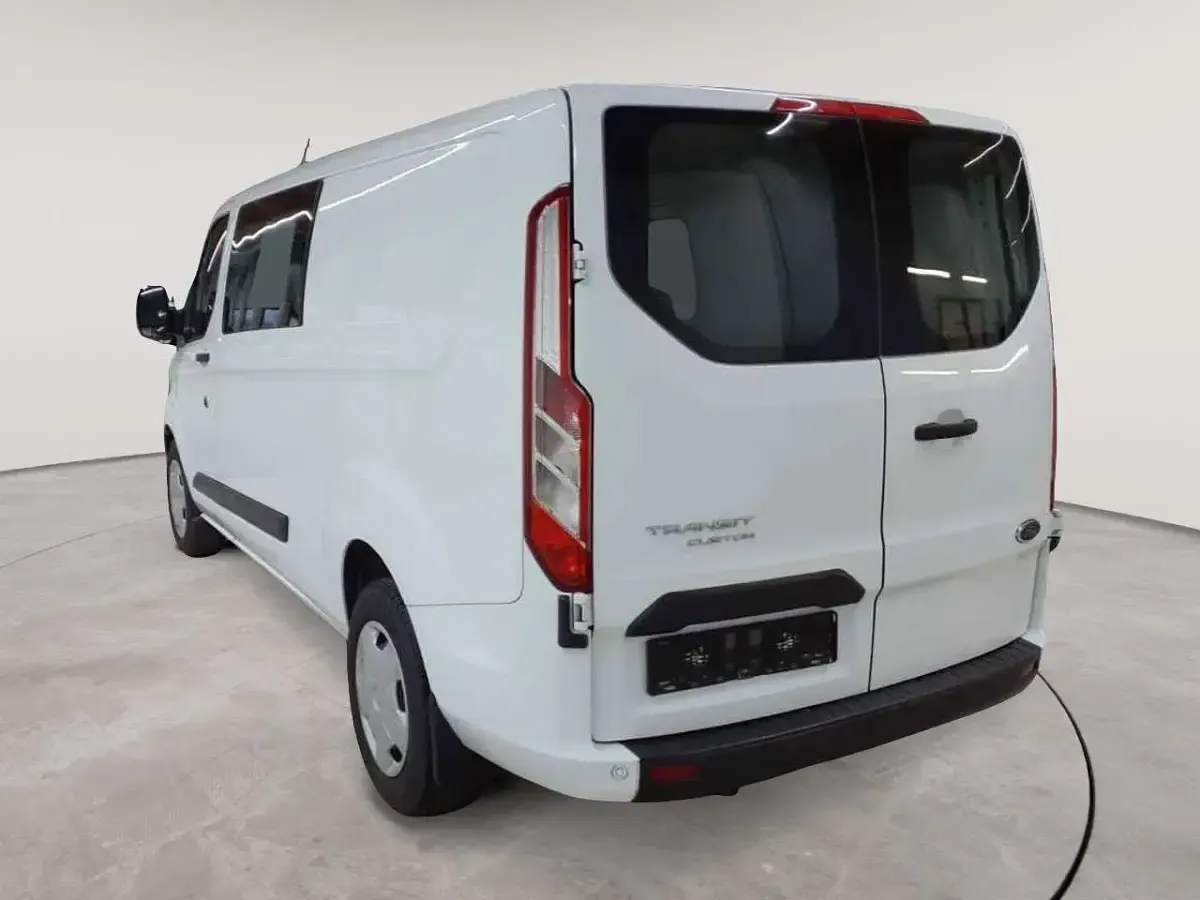 Używany Ford Transit Custom Trend 131 KM (96 kW) 2023 Biały Minivan